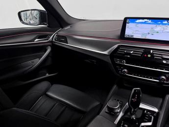 BMW 5 Series 530e xDrive M Sport Touring