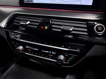 BMW 5 Series 530e xDrive M Sport Touring