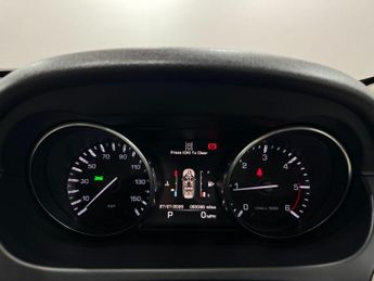 Land Rover Discovery Sport 2.0 TD4 HSE Luxury SUV 5dr Diesel Auto 4WD Euro 6 (s/s) (180 ps)