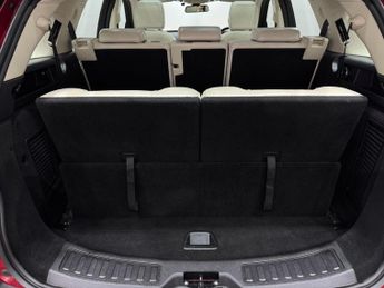 Land Rover Discovery Sport 2.0 TD4 HSE Luxury SUV 5dr Diesel Auto 4WD Euro 6 (s/s) (180 ps)
