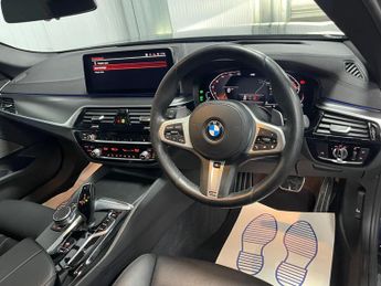 BMW 5 Series 3.0 530d MHT M Sport Steptronic xDrive Euro 6 (s/s) 4dr