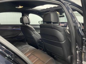BMW 5 Series 3.0 530d MHT M Sport Steptronic xDrive Euro 6 (s/s) 4dr