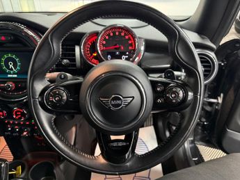 MINI Hatch 2.0 John Cooper Works Auto Euro 6 (s/s) 3dr