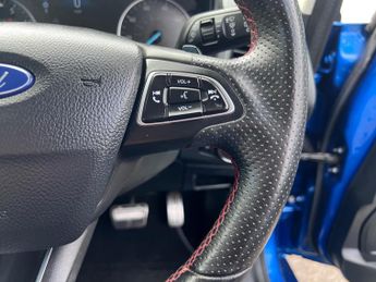 Ford EcoSport 1.0T EcoBoost ST-Line Auto Euro 6 (s/s) 5dr