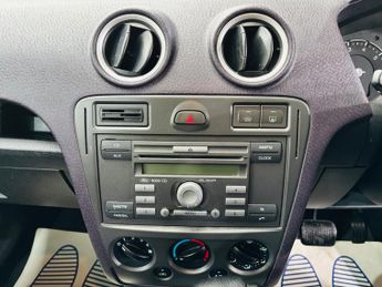 Ford Fusion 1.6 Zetec Climate 5dr