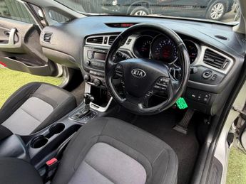 Kia Ceed 1.6 CRDi 2 Sportswagon 5dr Diesel Auto Euro 5 (126 bhp)