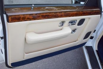 Rolls-Royce Silver Spur 6.8 III 4dr