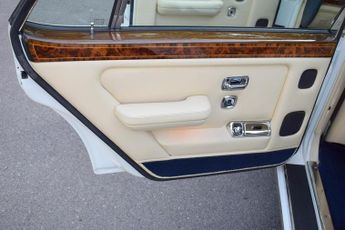 Rolls-Royce Silver Spur 6.8 III 4dr