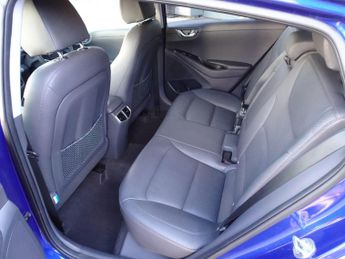 Hyundai IONIQ 38.3kWh Premium SE Auto 5dr