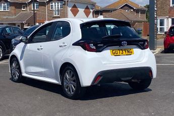 Toyota Yaris 1.5 VVT-h Icon Hatchback 5dr Petrol Hybrid E-CVT Euro 6 (s/s) (1