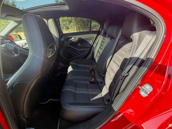 Mercedes-Benz A Class 2.1 A200d Sport Edition Plus 7G-DCT Euro 6 (s/s) 5dr