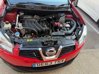 Nissan Qashqai 1.6 360 SUV 5dr Petrol CVT 2WD Euro 5 (117 ps)