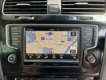 Volkswagen Golf 2.0 TDI BlueMotion Tech GTD (Nav) DSG Euro 6 (s/s) 5dr