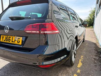 Volkswagen Golf 2.0 TDI BlueMotion Tech GTD (Nav) DSG Euro 6 (s/s) 5dr