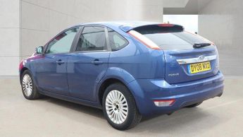 Ford Focus 1.6 Titanium 5dr
