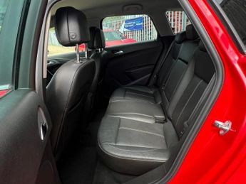 Vauxhall Astra 1.6i Elite Sports Tourer Auto Euro 6 5dr