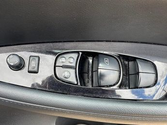 Nissan Leaf 40kWh N-Connecta Hatchback 5dr Electric Auto (150 ps)