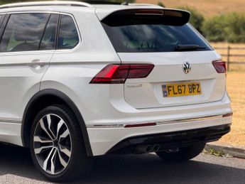 Volkswagen Tiguan 2.0 TDI R-Line DSG 4Motion Euro 6 (s/s) 5dr
