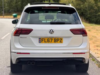Volkswagen Tiguan 2.0 TDI R-Line DSG 4Motion Euro 6 (s/s) 5dr