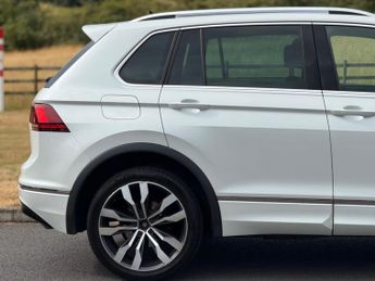 Volkswagen Tiguan 2.0 TDI R-Line DSG 4Motion Euro 6 (s/s) 5dr