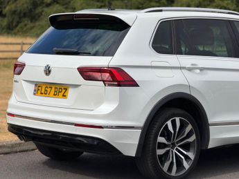 Volkswagen Tiguan 2.0 TDI R-Line DSG 4Motion Euro 6 (s/s) 5dr