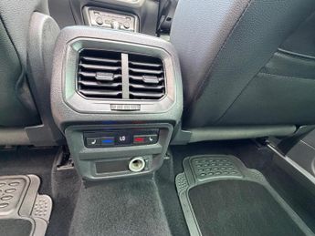 Volkswagen Tiguan 2.0 TDI R-Line DSG 4Motion Euro 6 (s/s) 5dr