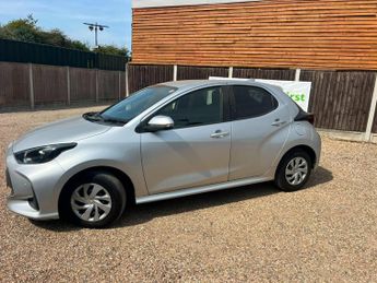 Toyota Yaris 1.5 VVT-h Design Hatchback 5dr Petrol Hybrid E-CVT Euro 6 (s/s) 