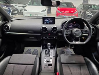 Audi A3 2.0 TFSI 40 S line S Tronic quattro Euro 6 (s/s) 4dr