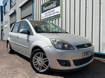 Ford Fiesta 1.6 TDCi Ghia 5dr