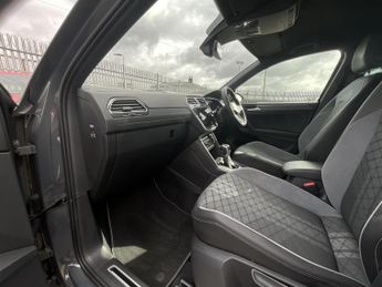 Volkswagen Tiguan R-LINE TSI PHEV S-A