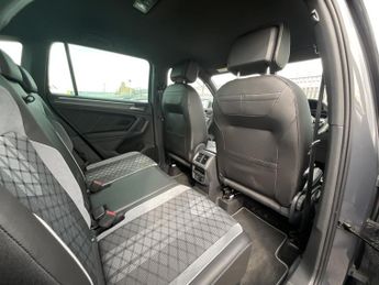 Volkswagen Tiguan R-LINE TSI PHEV S-A