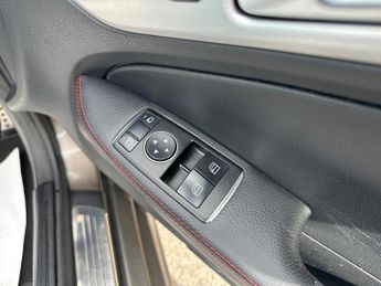 Mercedes-Benz SLK 2.1 SLK250 CDI BlueEfficiency AMG Sport G-Tronic+ Euro 5 (s/s) 2
