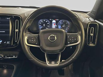 Volvo XC40 2.0 D4 R-Design SUV 5dr Diesel Auto AWD Euro 6 (s/s) (190 ps)