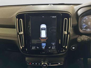 Volvo XC40 2.0 D4 R-Design SUV 5dr Diesel Auto AWD Euro 6 (s/s) (190 ps)