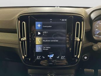Volvo XC40 2.0 D4 R-Design SUV 5dr Diesel Auto AWD Euro 6 (s/s) (190 ps)