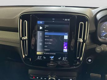 Volvo XC40 2.0 D4 R-Design SUV 5dr Diesel Auto AWD Euro 6 (s/s) (190 ps)