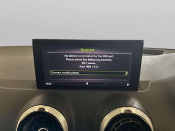 Audi Q2 1.0 TFSI 30 Technik SUV 5dr Petrol Manual Euro 6 (s/s) (110 ps)
