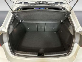 Mercedes-Benz A Class 1.3 A180h MHEV AMG Line (Premium) Hatchback 5dr Petrol Hybrid 7G