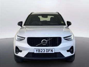 Volvo XC40 2.0 B3 MHEV Plus Dark SUV 5dr Petrol Hybrid DCT Auto Euro 6 (s/s
