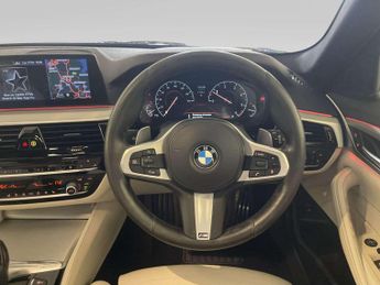 BMW 5 Series 2.0 520d M Sport Touring 5dr Diesel Auto Euro 6 (s/s) (190 ps)