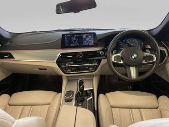 BMW 5 Series 2.0 520d M Sport Touring 5dr Diesel Auto Euro 6 (s/s) (190 ps)