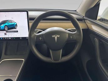 Tesla Model Y (Dual Motor) Long Range SUV 5dr Electric Auto 4WDE (384 bhp)
