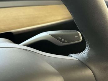 Tesla Model Y (Dual Motor) Long Range SUV 5dr Electric Auto 4WDE (384 bhp)