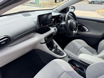 Toyota Yaris 1.5 VVT-h Excel Hatchback 5dr Petrol Hybrid E-CVT Euro 6 (s/s) (