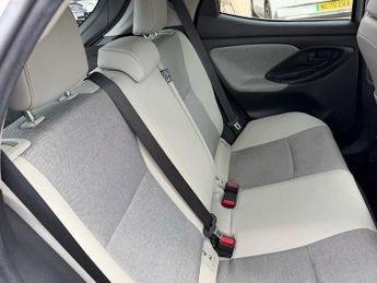 Toyota Yaris 1.5 VVT-h Excel Hatchback 5dr Petrol Hybrid E-CVT Euro 6 (s/s) (