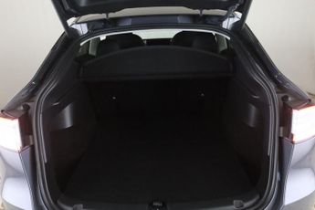 Tesla Model Y Auto RWD 5dr