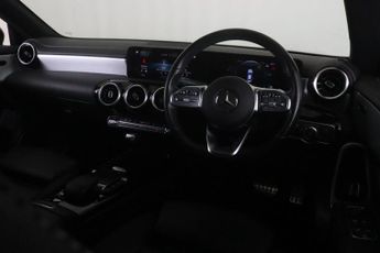 Mercedes-Benz CLA 1.3 CLA200 AMG Line Coupe 7G-DCT Euro 6 (s/s) 4dr