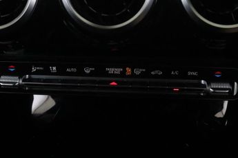 Mercedes-Benz CLA 1.3 CLA200 AMG Line Coupe 7G-DCT Euro 6 (s/s) 4dr