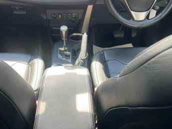 Toyota RAV4 2.2 D-CAT Icon Auto 4WD Euro 5 5dr