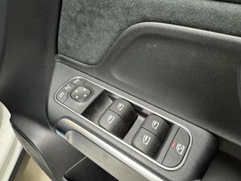Mercedes-Benz EQB EQB 300 66.5kWh AMG Line (Premium Plus) Auto 4MATIC 5dr
